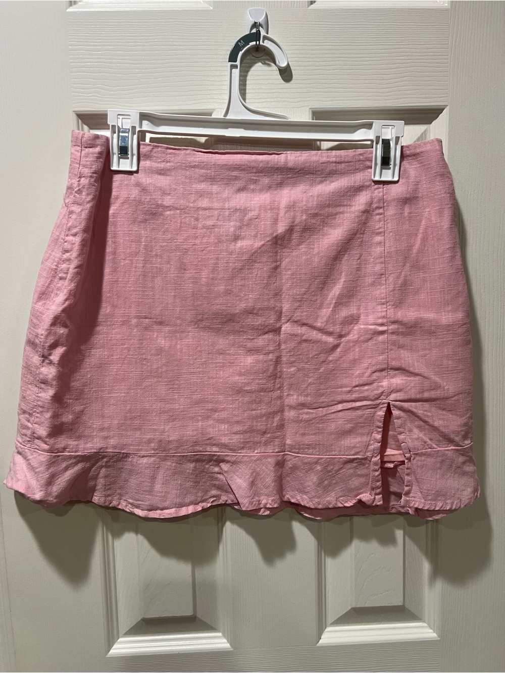 SHEIN Pink Ruffle Mini Skirt with Side Slit and side zipper
